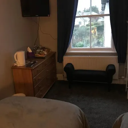 Dale View B&B 홀름룩